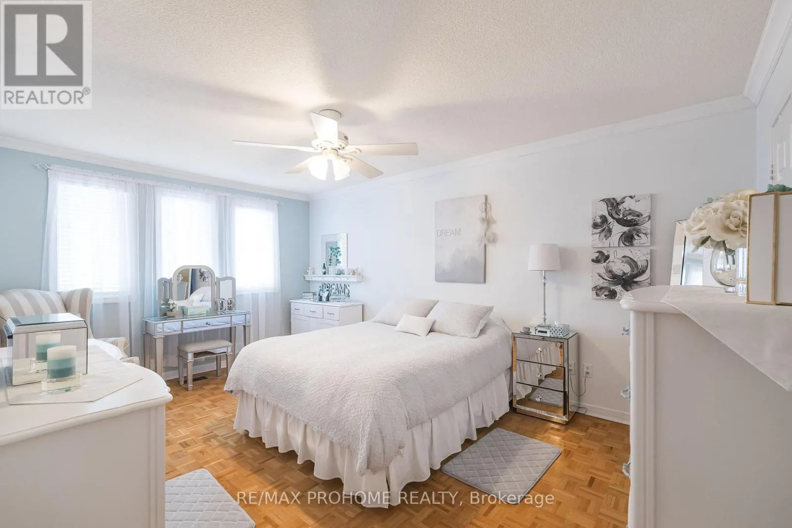 42 FOUNDRY CRESCENT