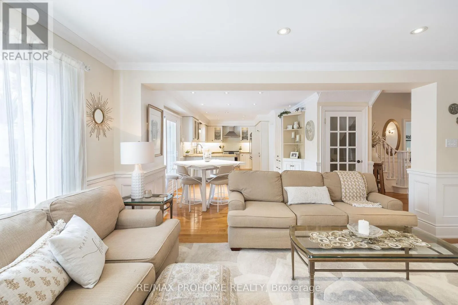 42 FOUNDRY CRESCENT