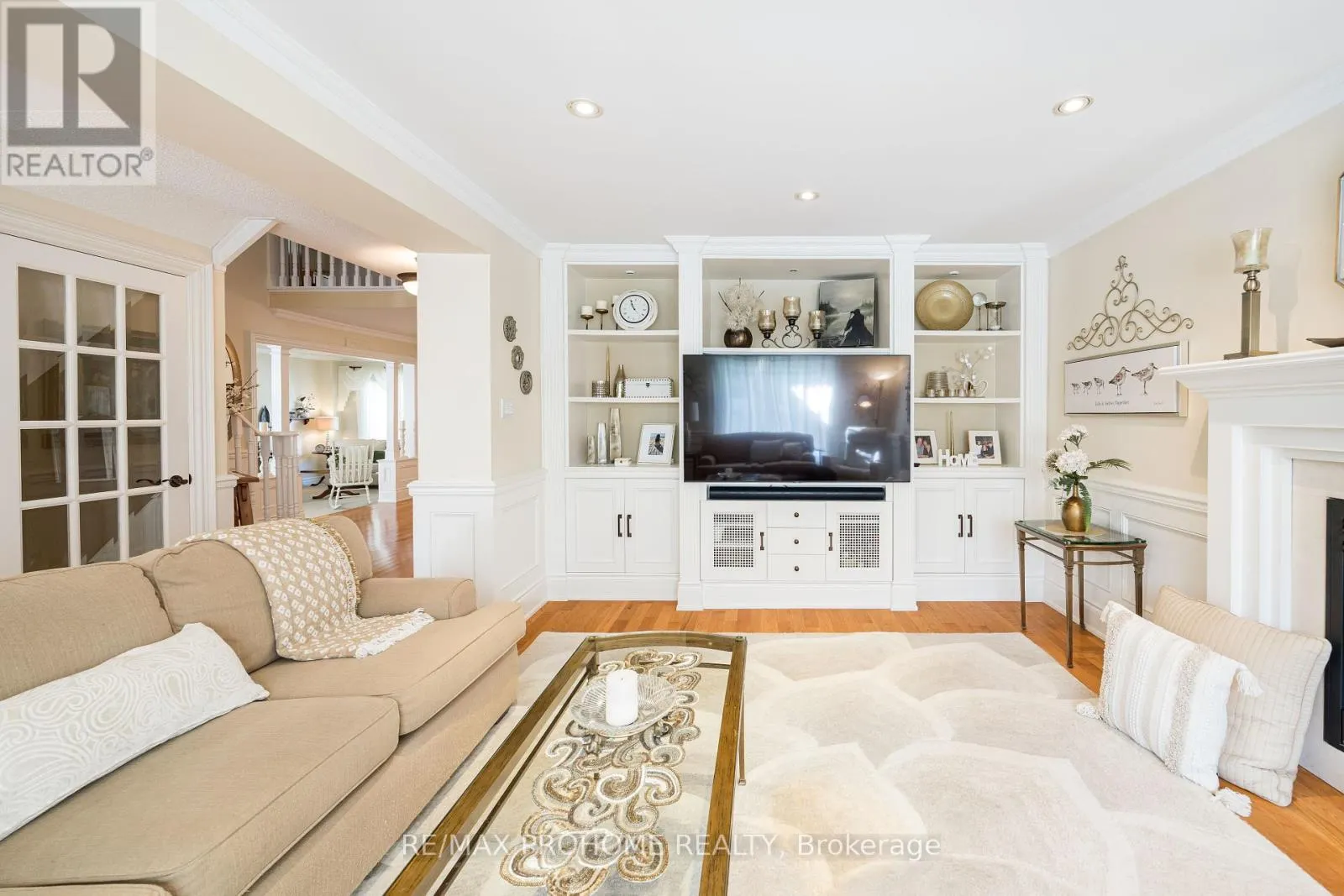 42 FOUNDRY CRESCENT