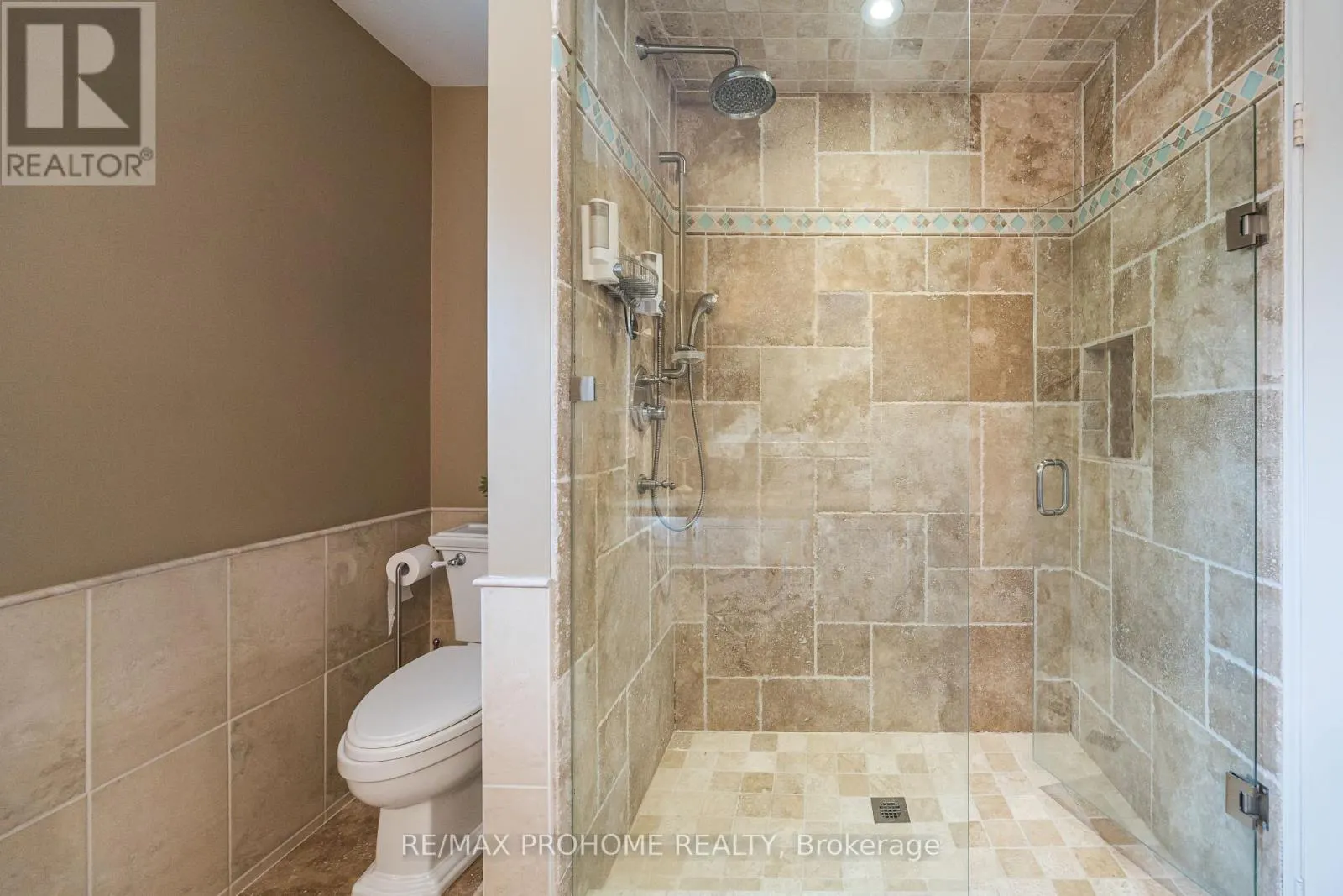 42 FOUNDRY CRESCENT