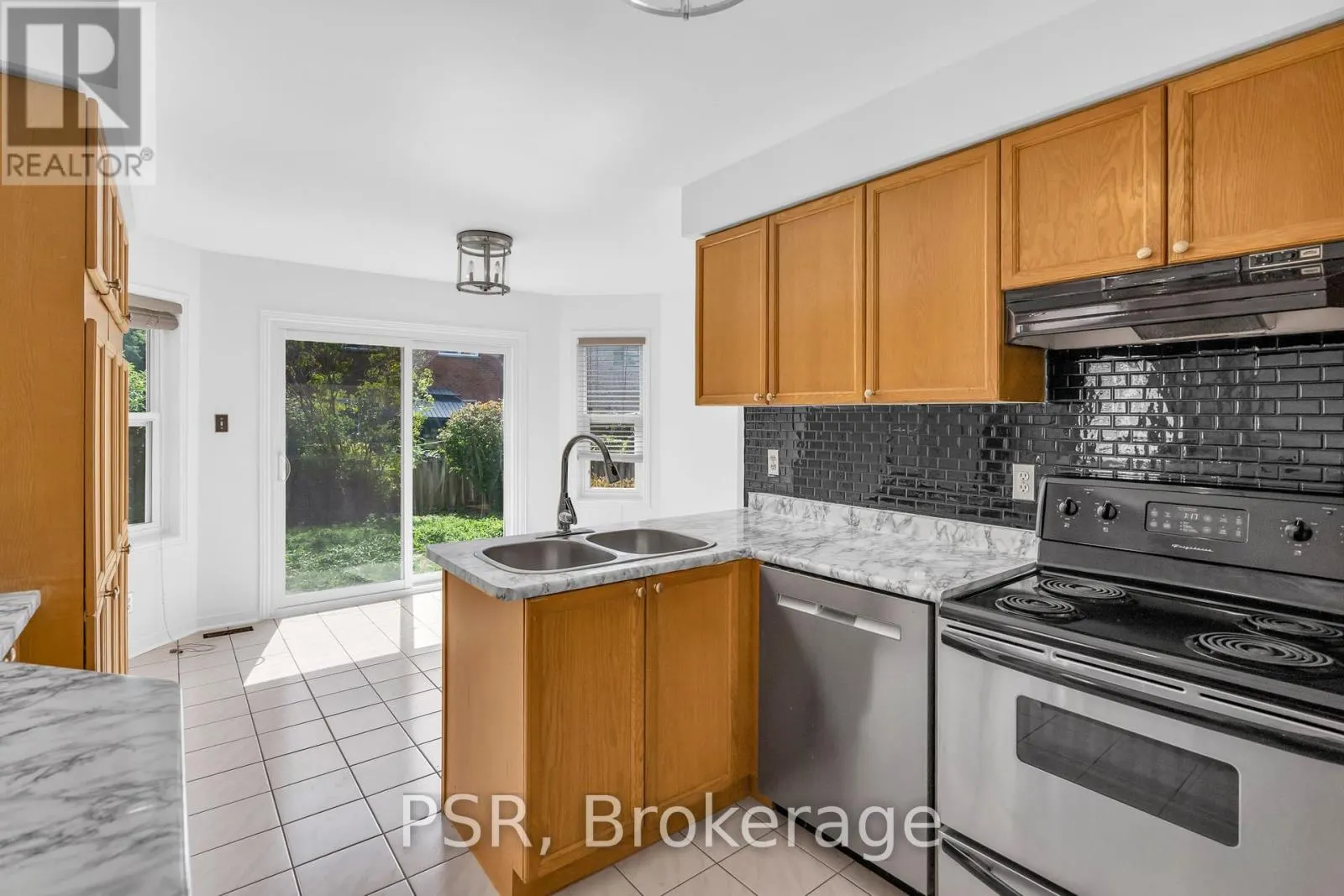 848 HOLLANDER ROAD