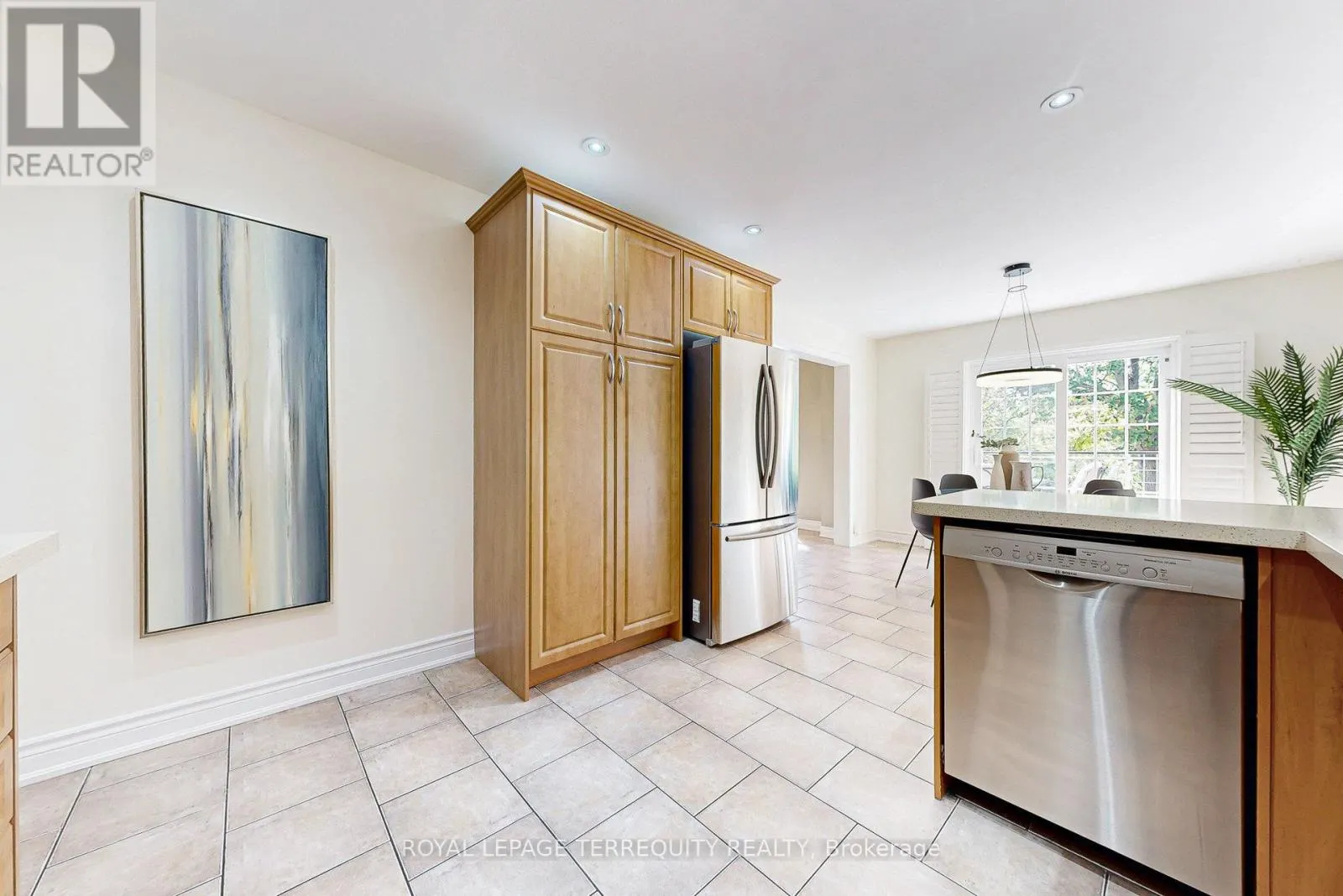 20 WOODCROFT LANE