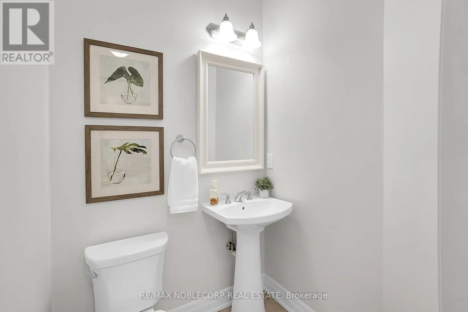 54 WELLS ORCHARD CRESCENT