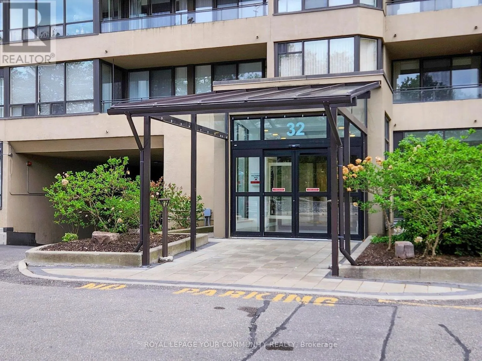 324 - 32 CLARISSA DRIVE