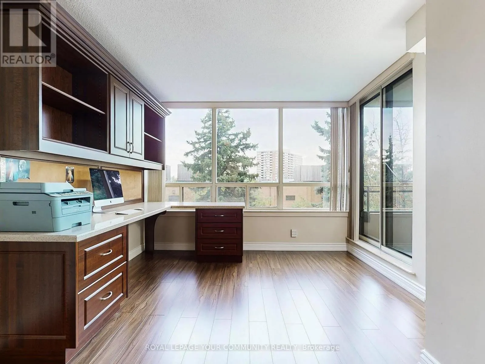 324 - 32 CLARISSA DRIVE