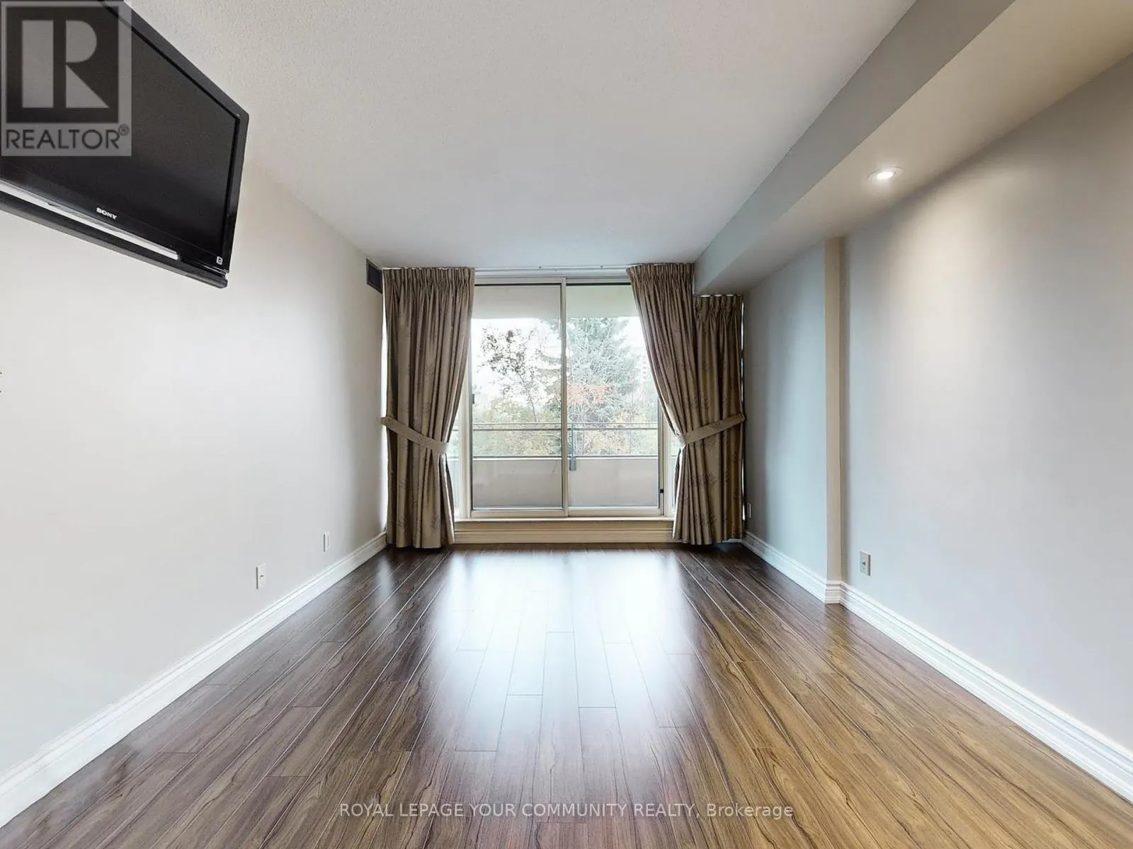 324 - 32 CLARISSA DRIVE