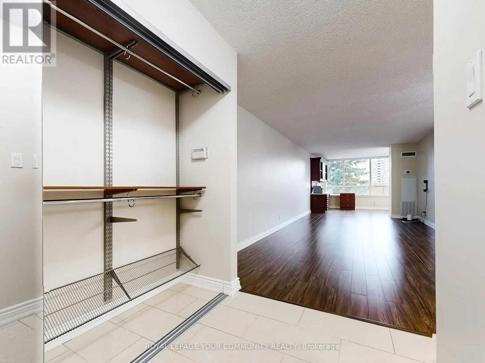 324 - 32 CLARISSA DRIVE