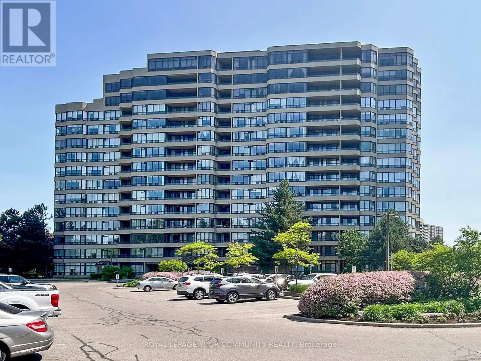 324 - 32 CLARISSA DRIVE