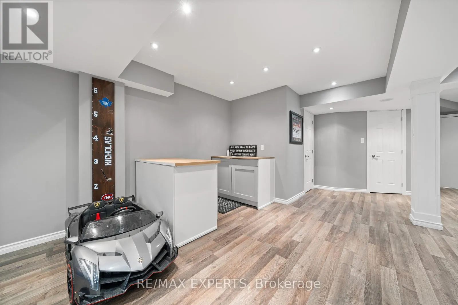 198 MOODY DRIVE