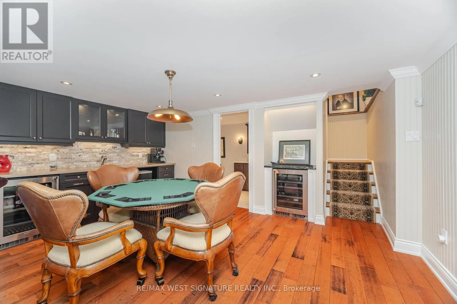 351 DEARBOURNE AVENUE