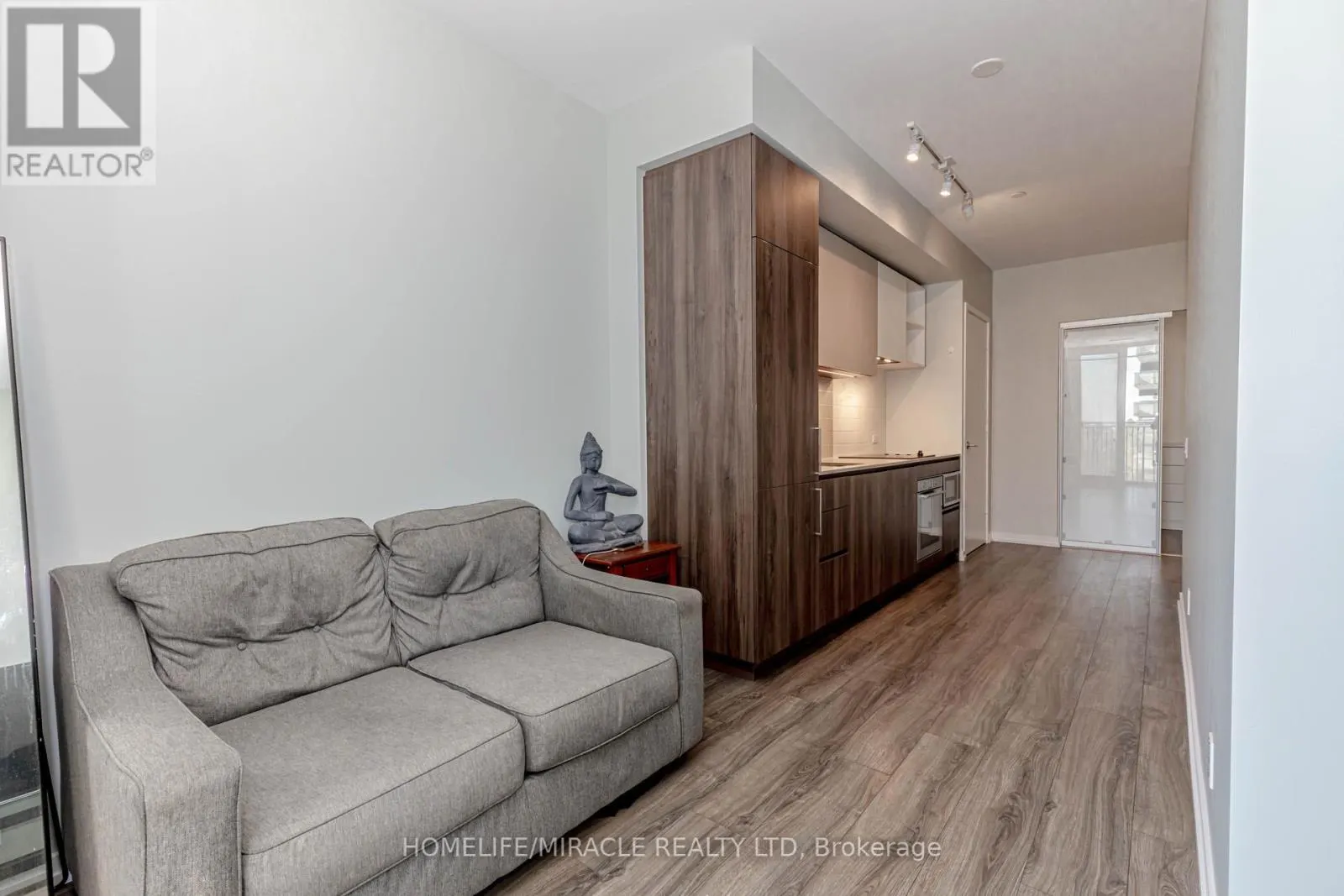 501 - 7890 JANE STREET