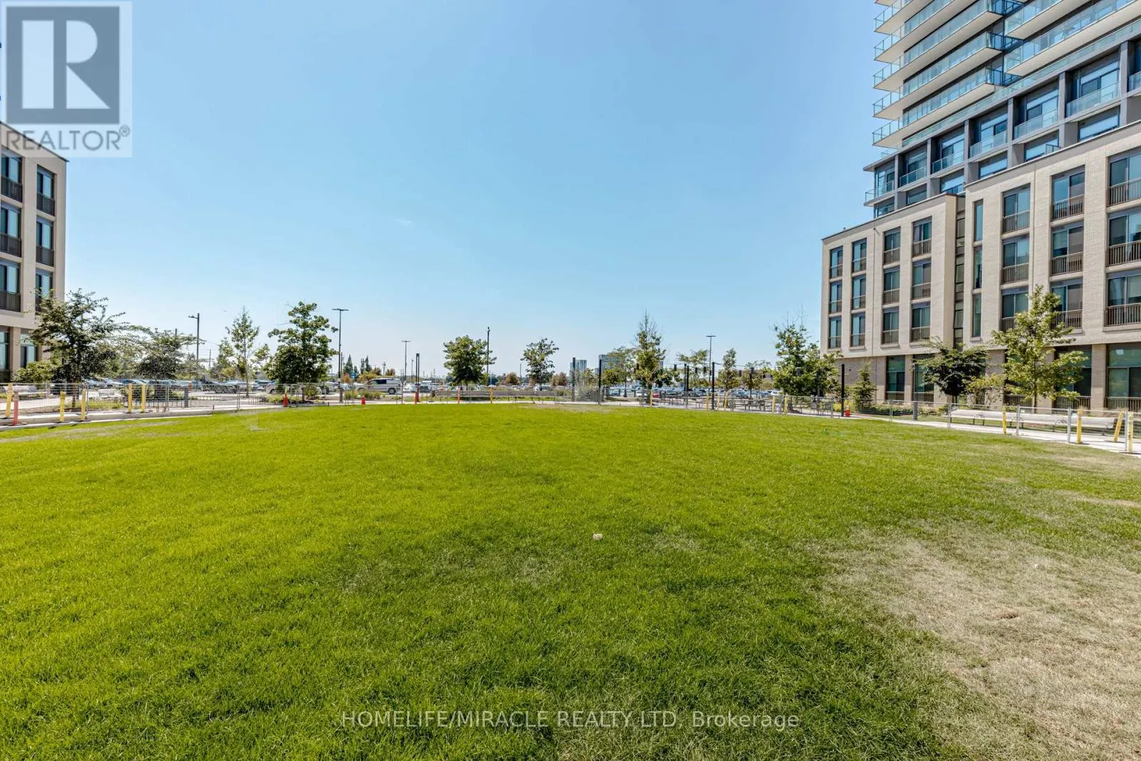 501 - 7890 JANE STREET