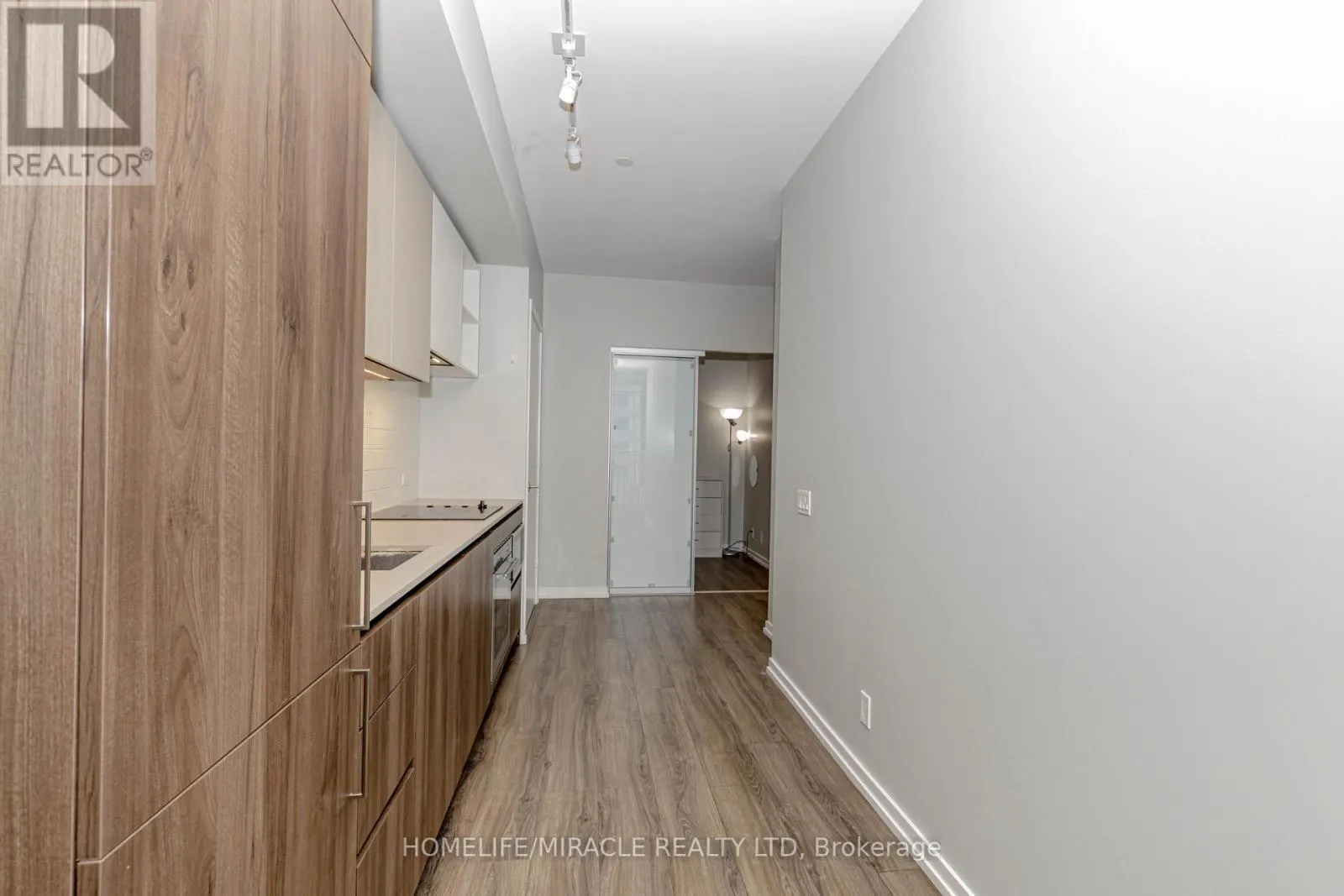 501 - 7890 JANE STREET