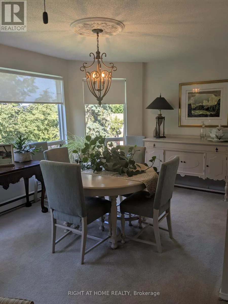 305 - 111 GREW BOULEVARD