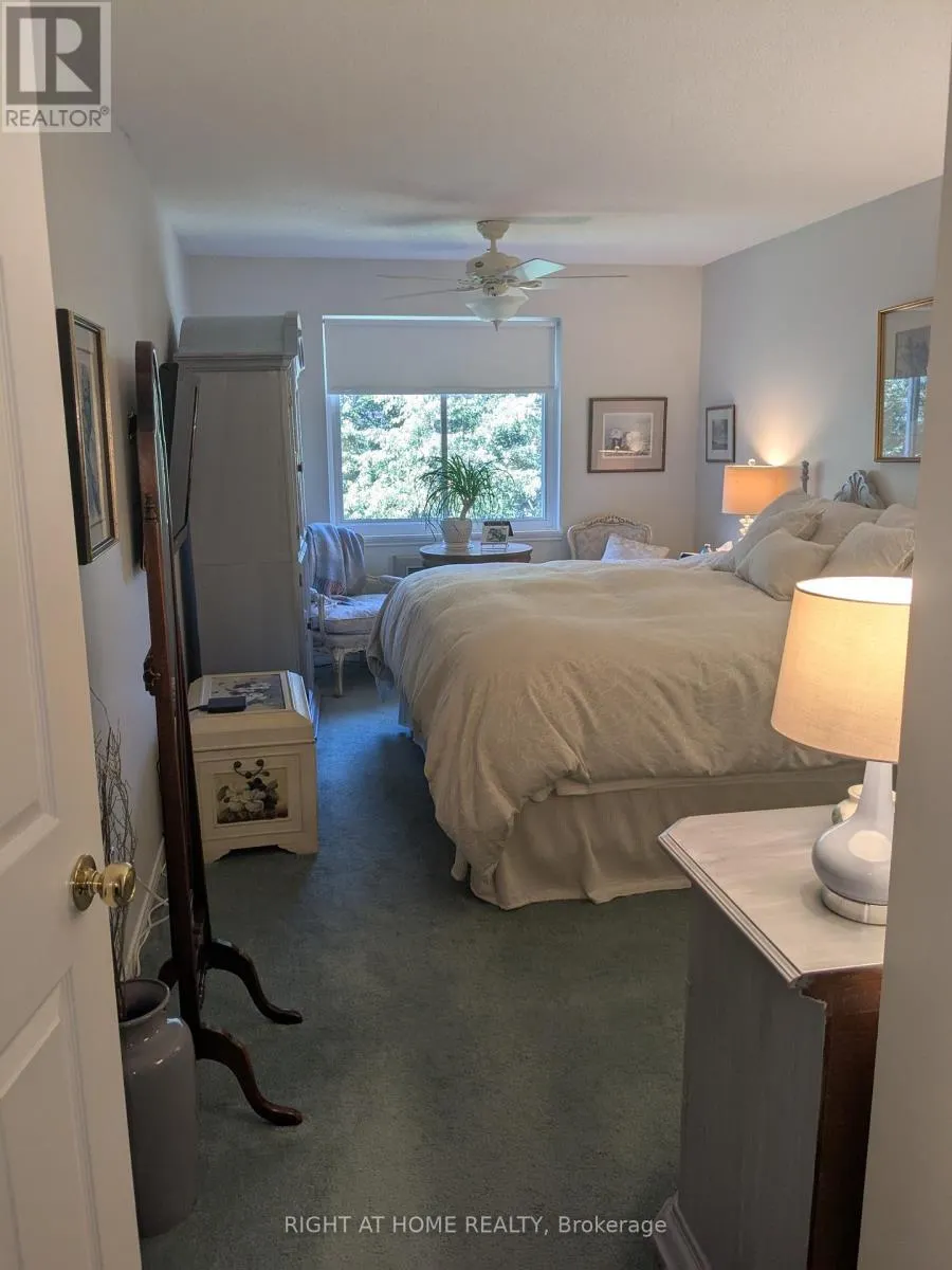 305 - 111 GREW BOULEVARD