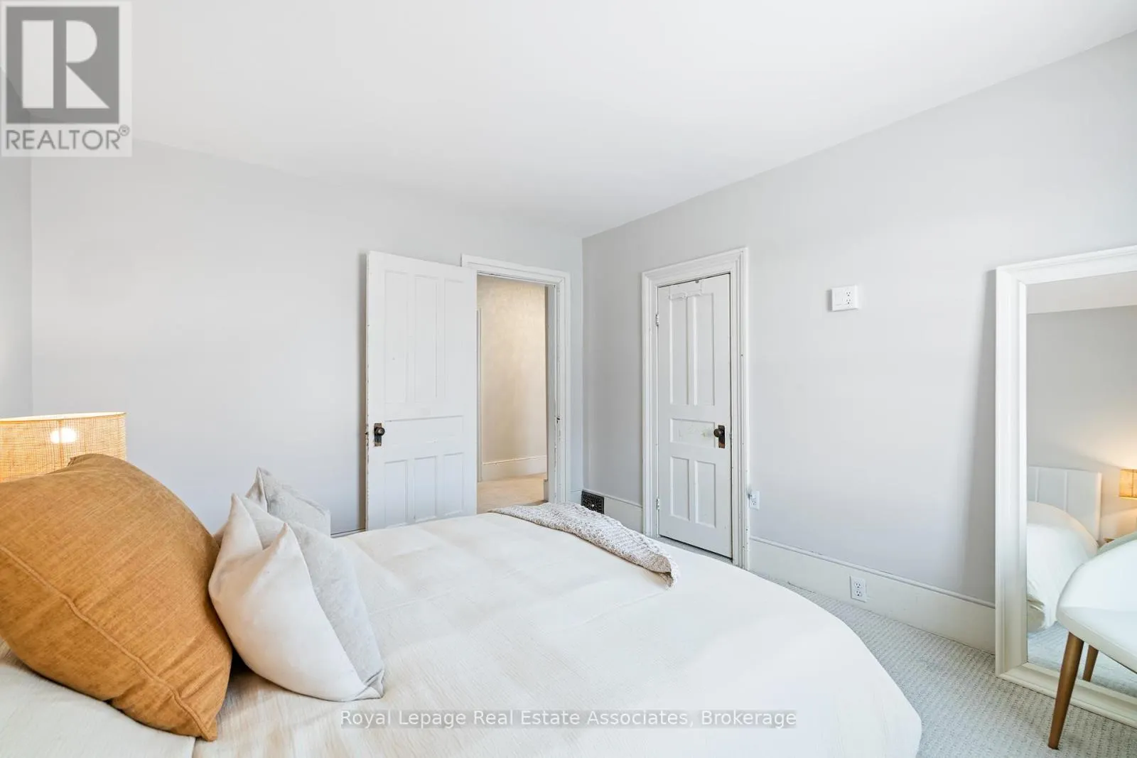 1379 KILLARNEY BEACH STREET