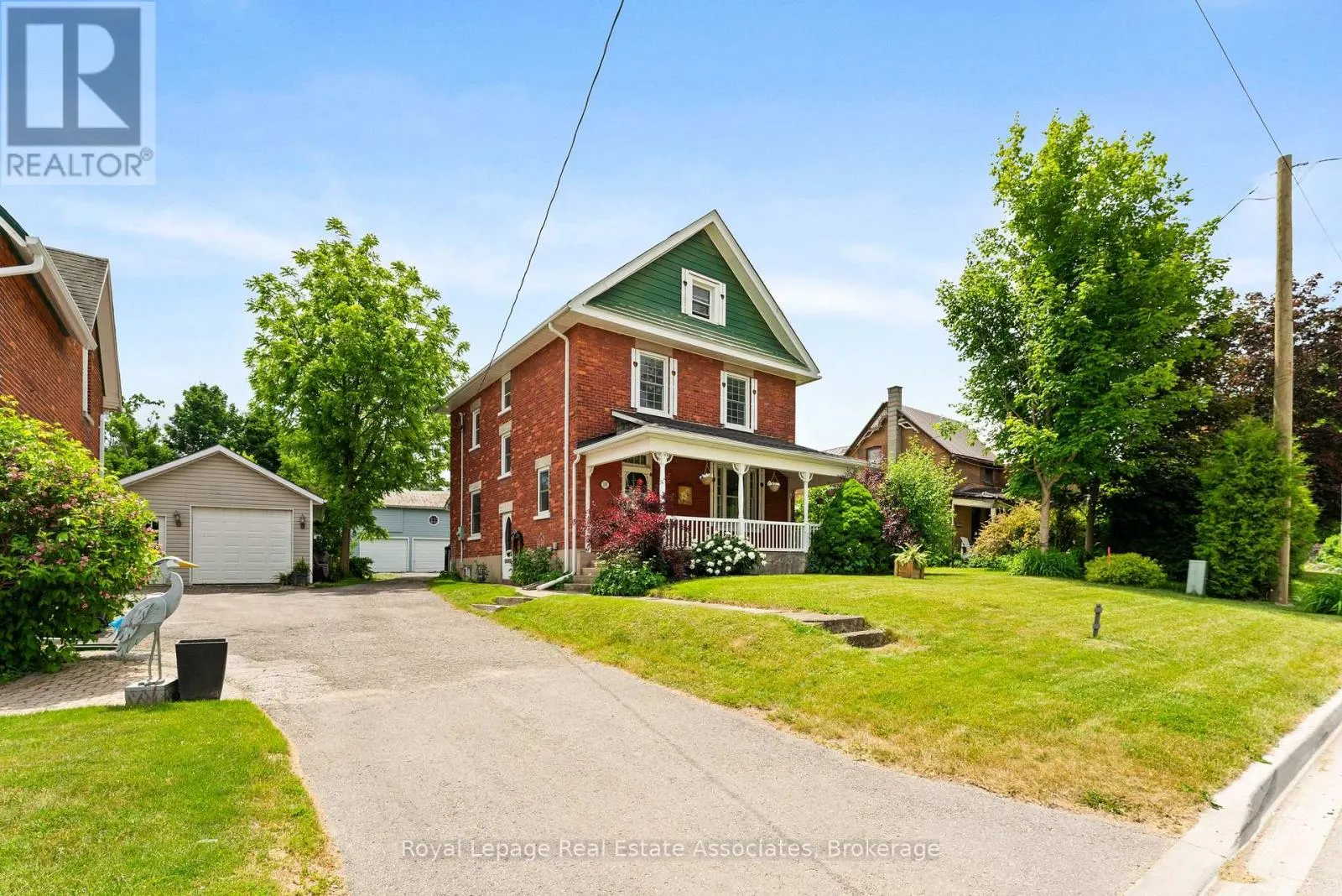 1379 KILLARNEY BEACH STREET