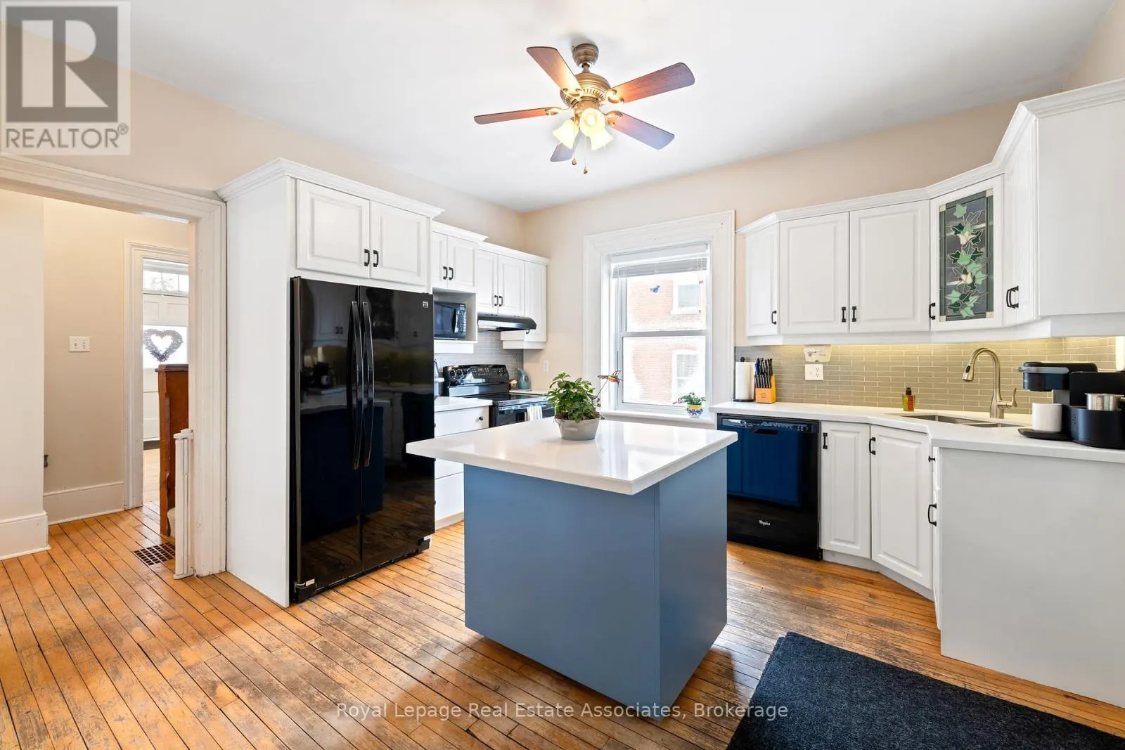 1379 KILLARNEY BEACH STREET