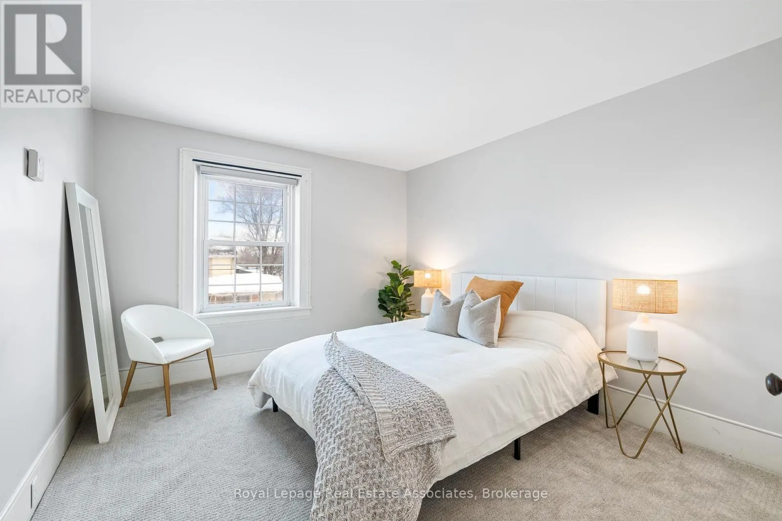 1379 KILLARNEY BEACH STREET