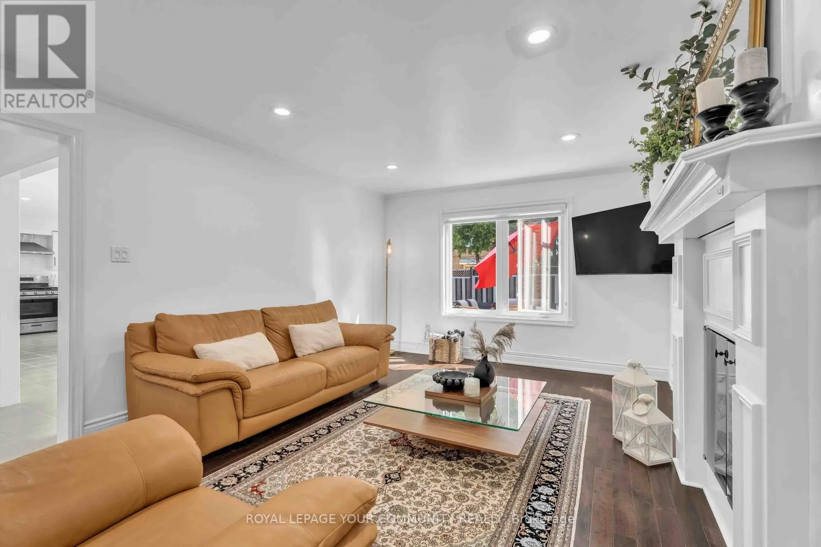 50 WALTHAM CRESCENT