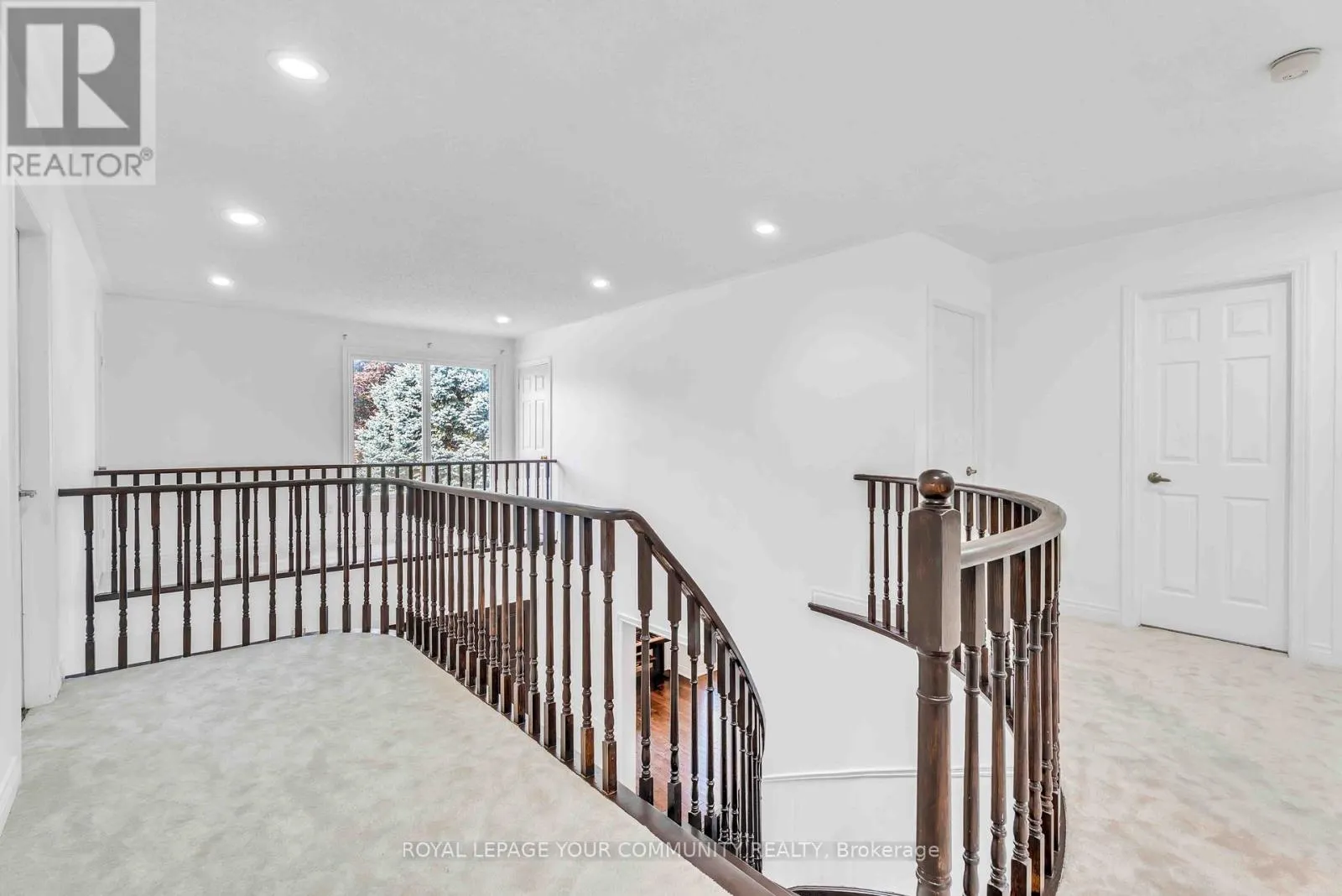 50 WALTHAM CRESCENT