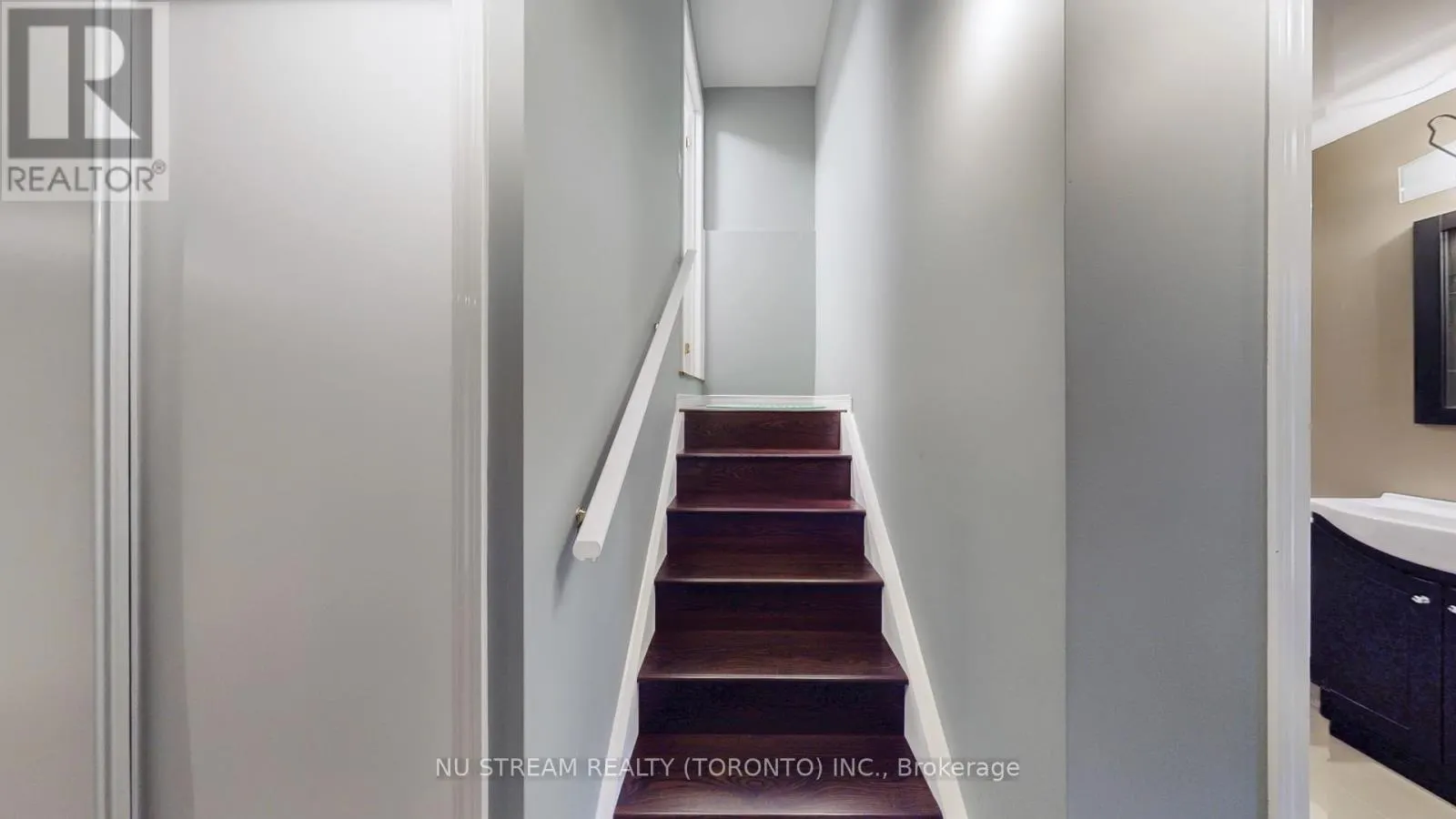 29 TODMAN LANE