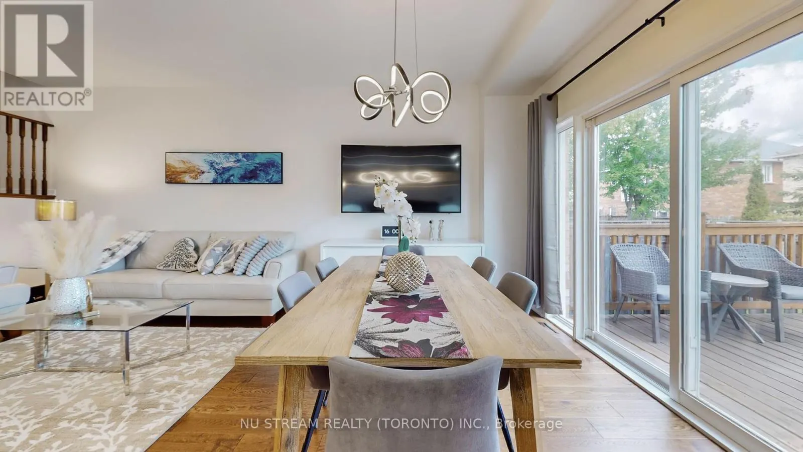 29 TODMAN LANE