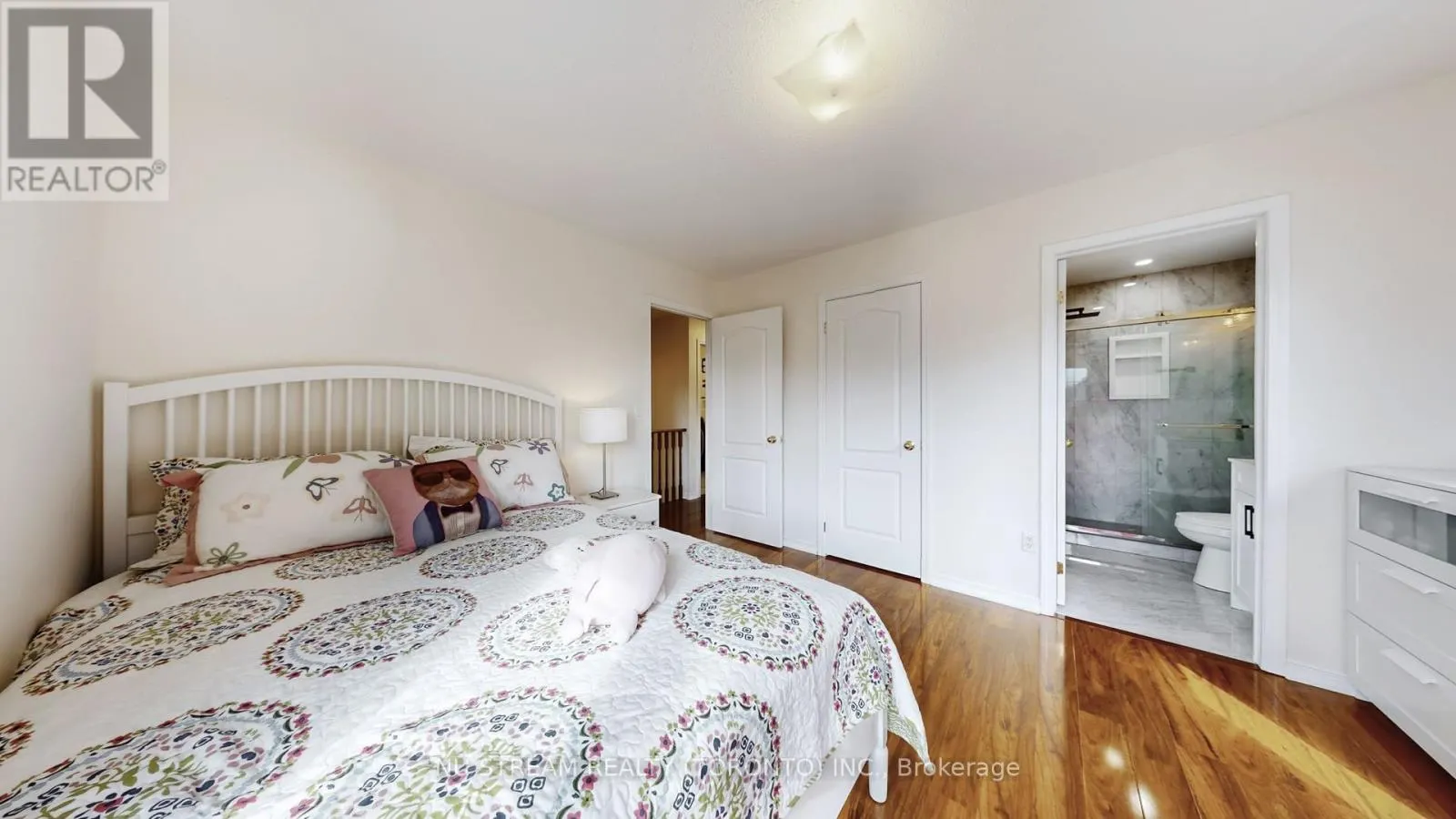 29 TODMAN LANE