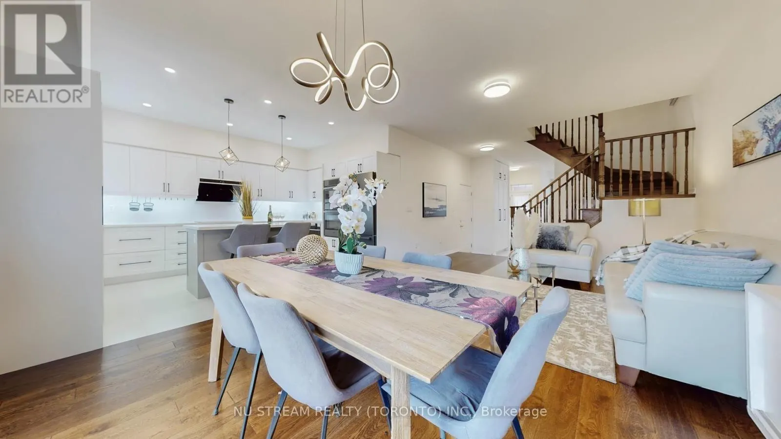 29 TODMAN LANE