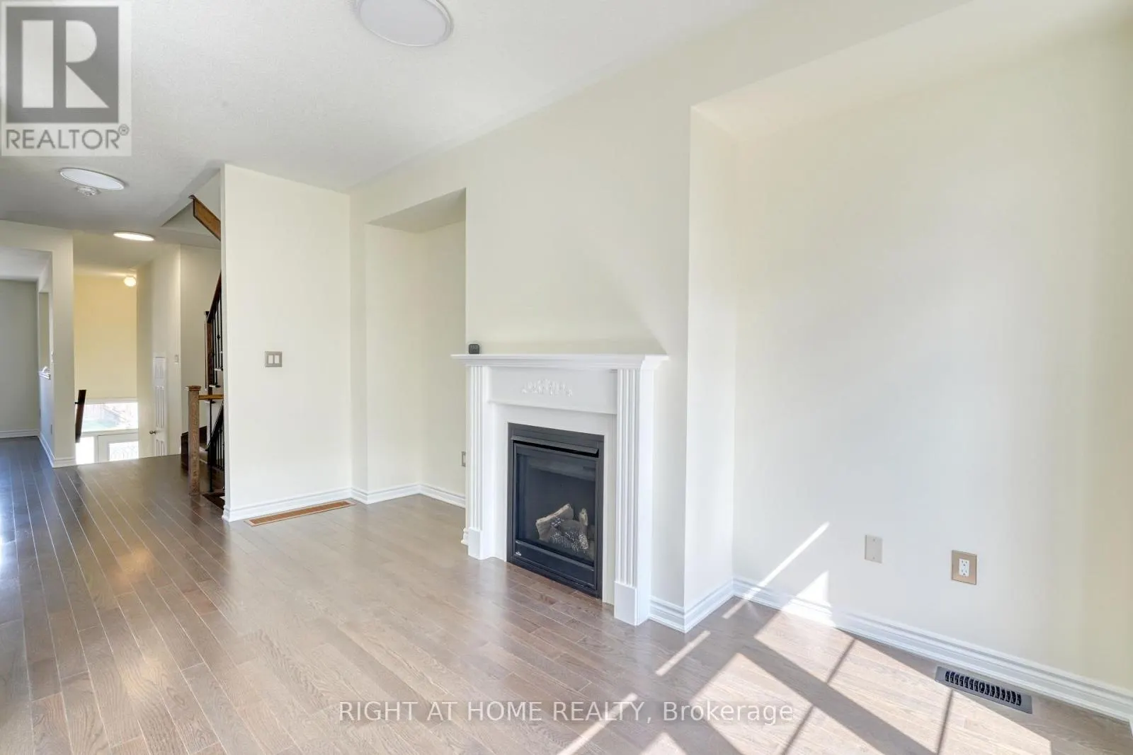 53 SANDWELL STREET