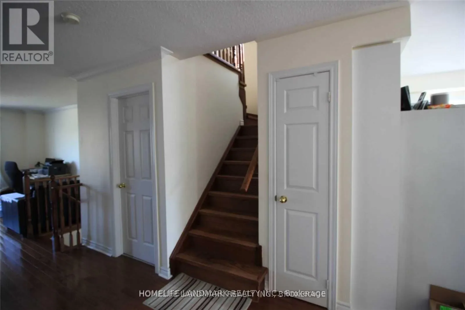 160 LEITCHCROFT CRESCENT