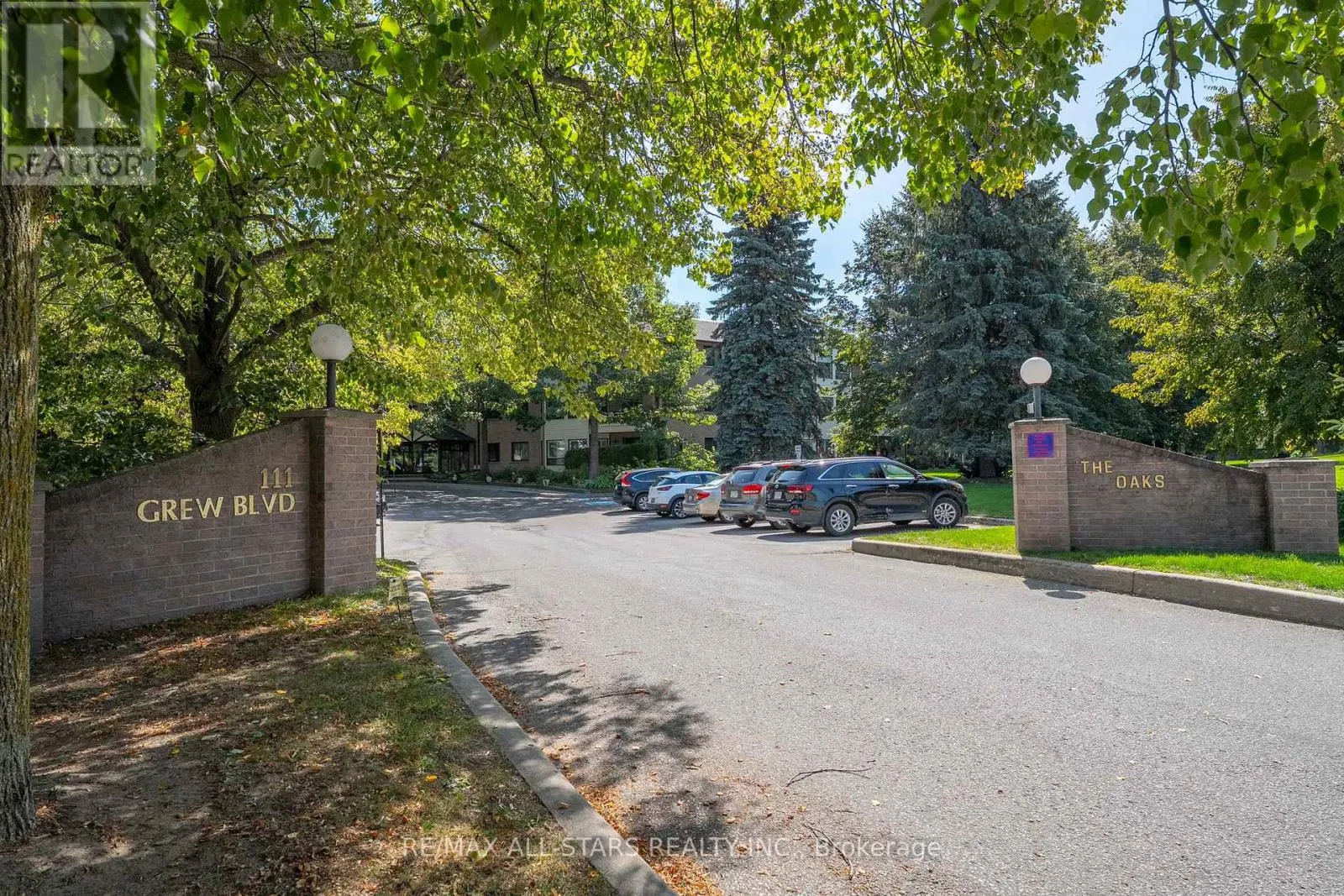 105 - 111 GREW BOULEVARD