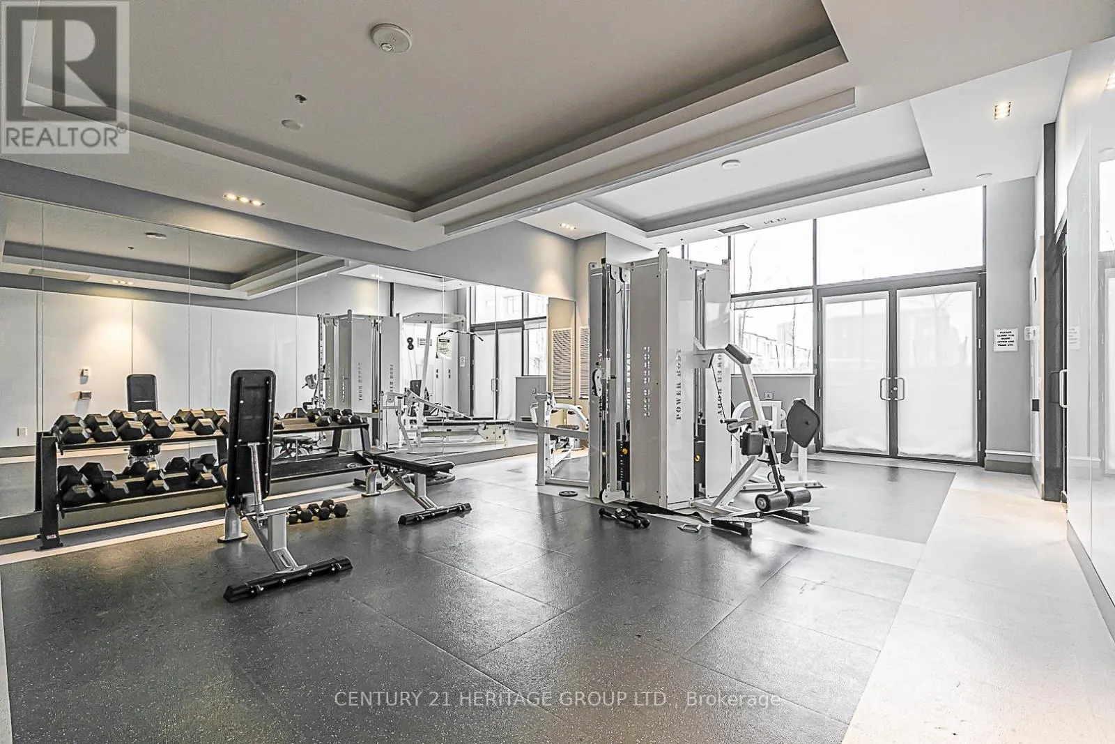226 - 99 EAGLE ROCK WAY