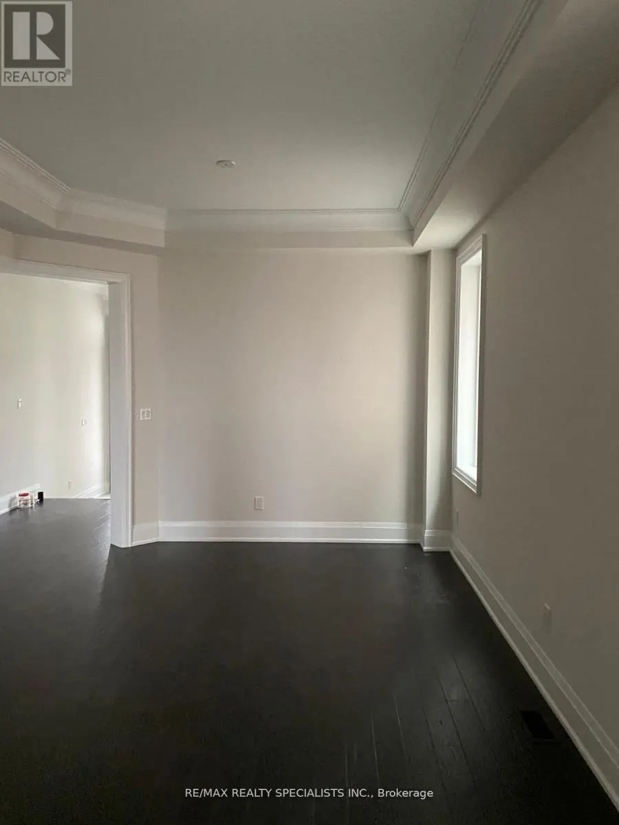 35 GERDEN DRIVE