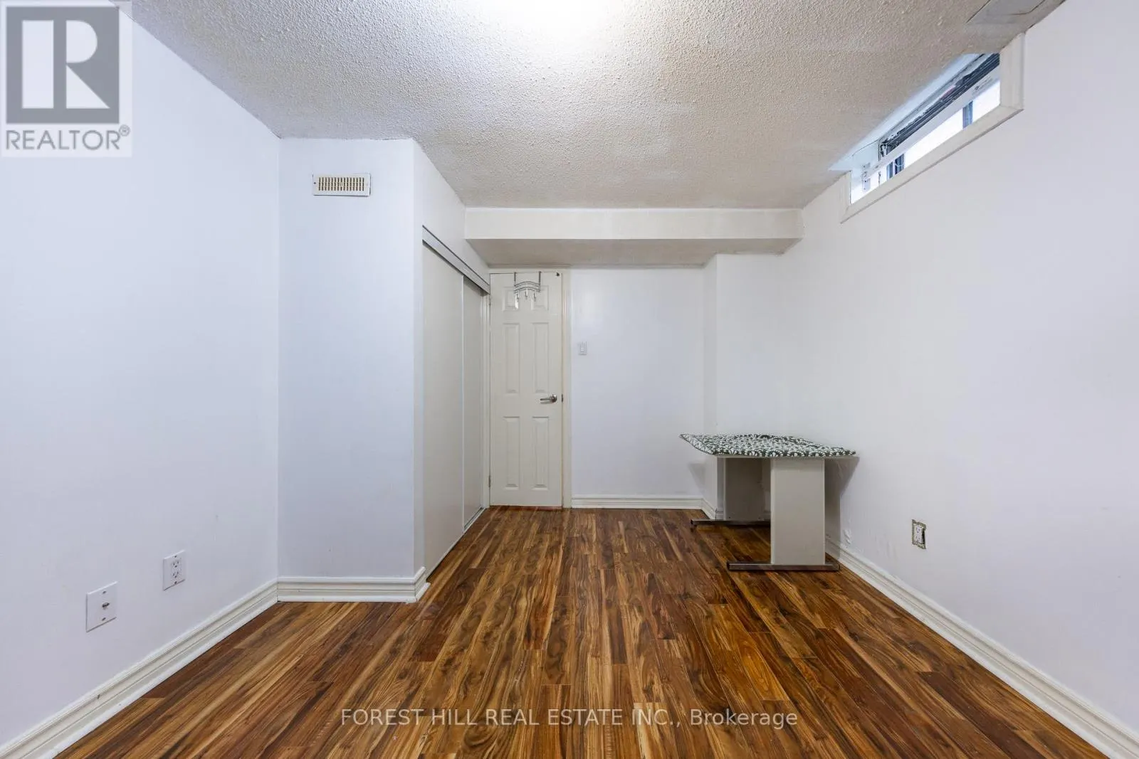 BSMT - 32 HAMILLS CRESCENT