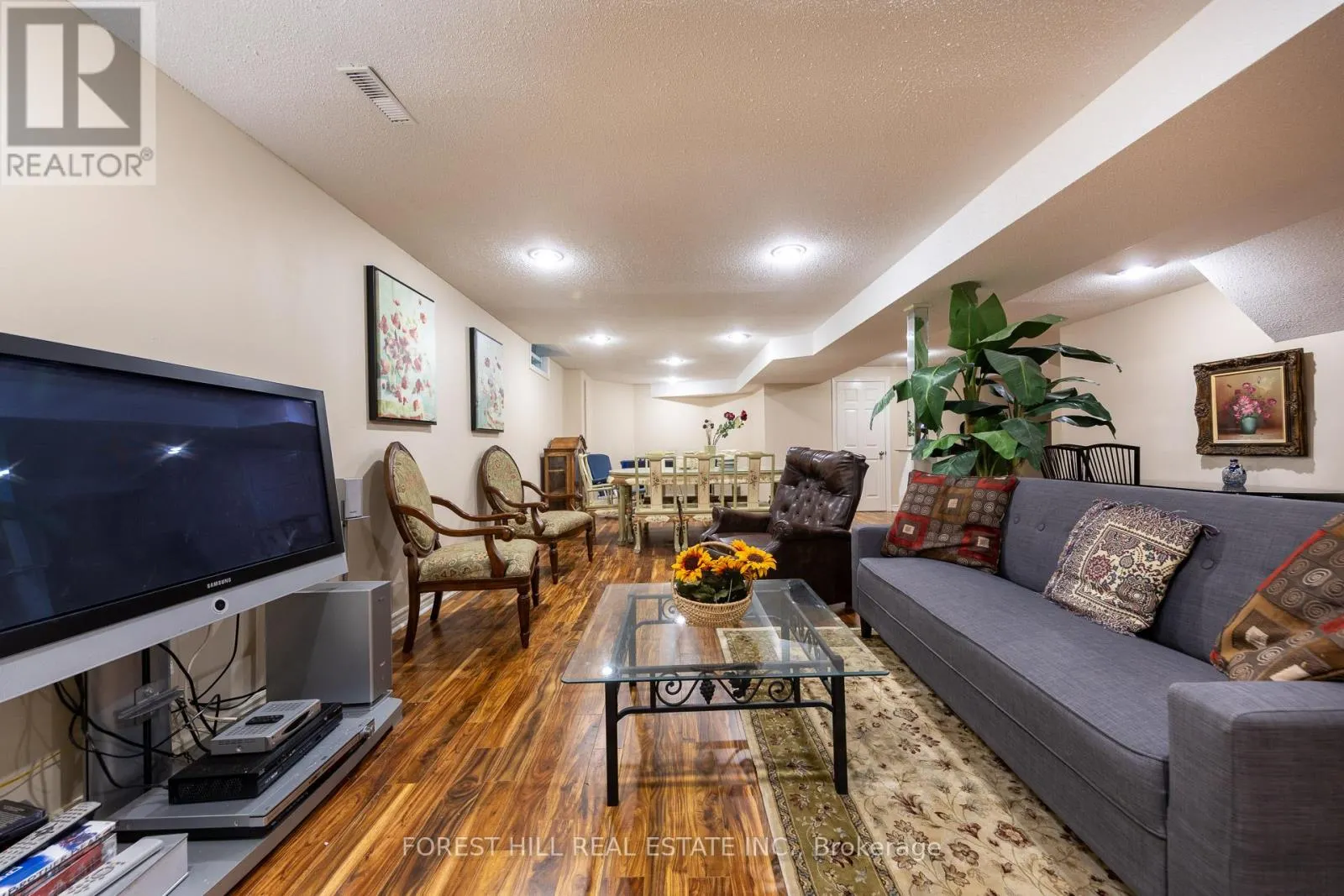 BSMT - 32 HAMILLS CRESCENT