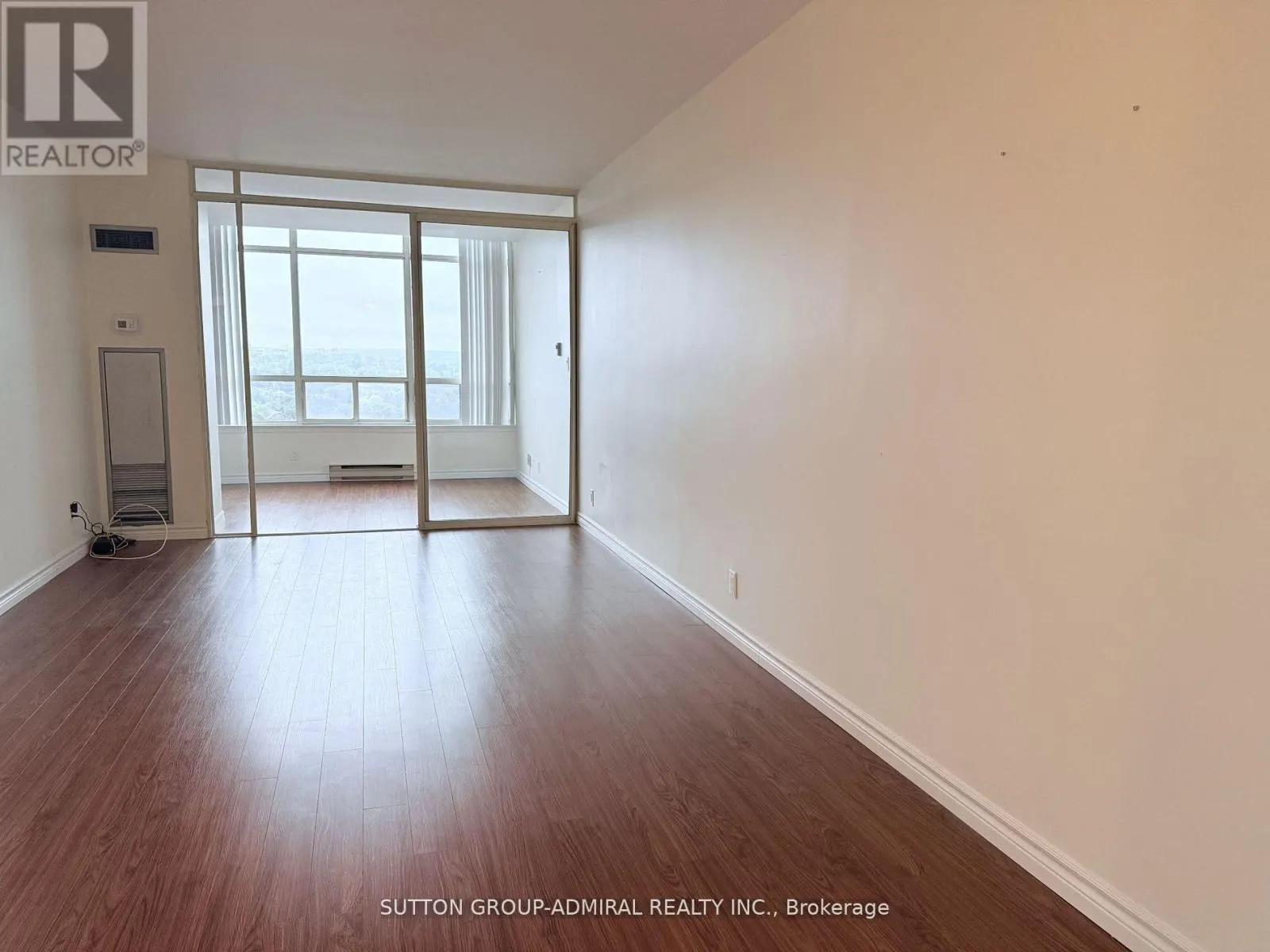 PH27 - 32 CLARISSA DRIVE