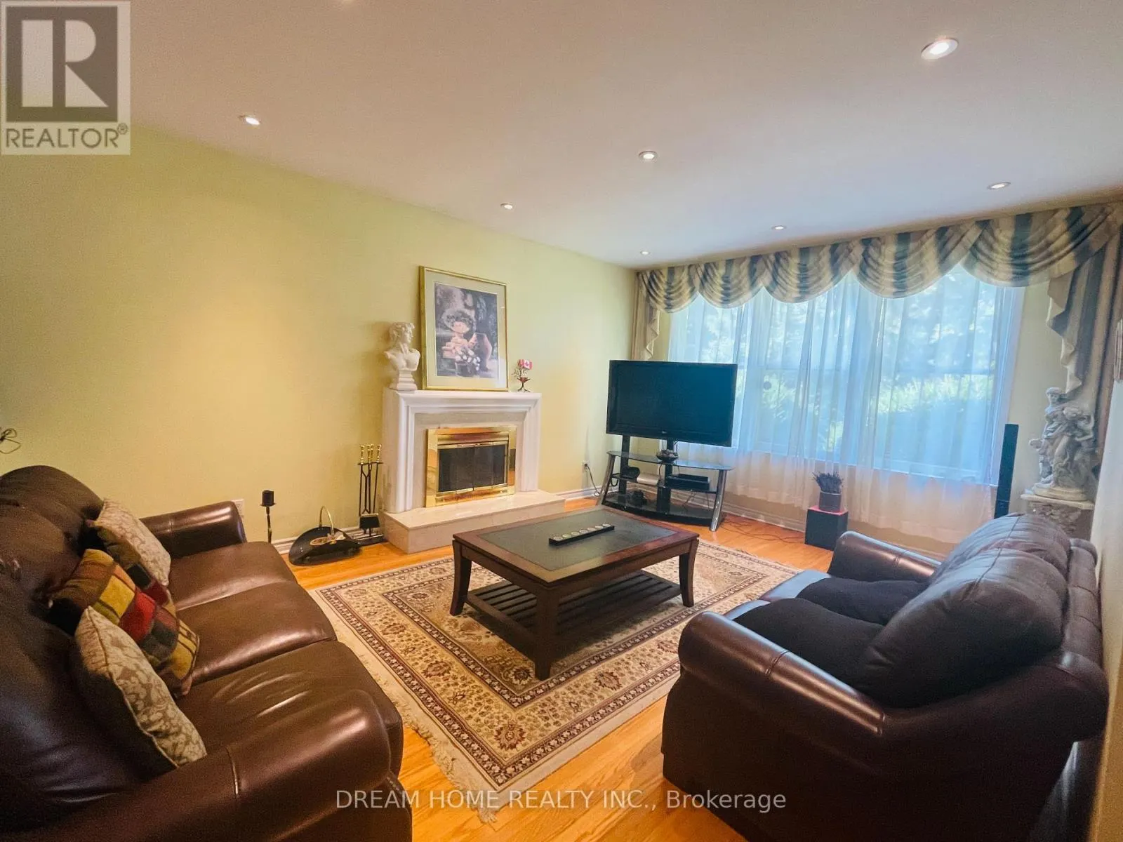 93 BABCOMBE DRIVE