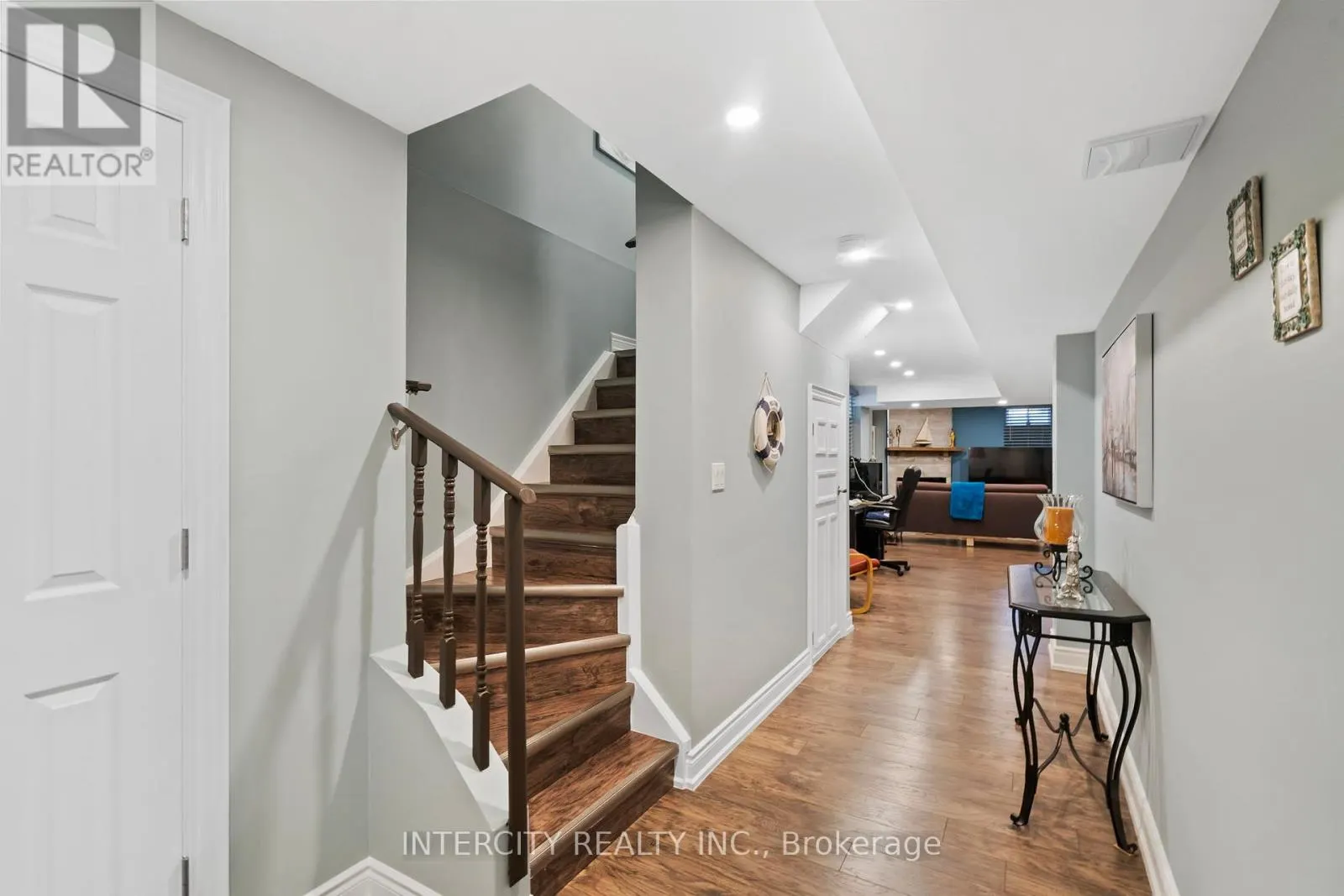 5 WILKE TRAIL