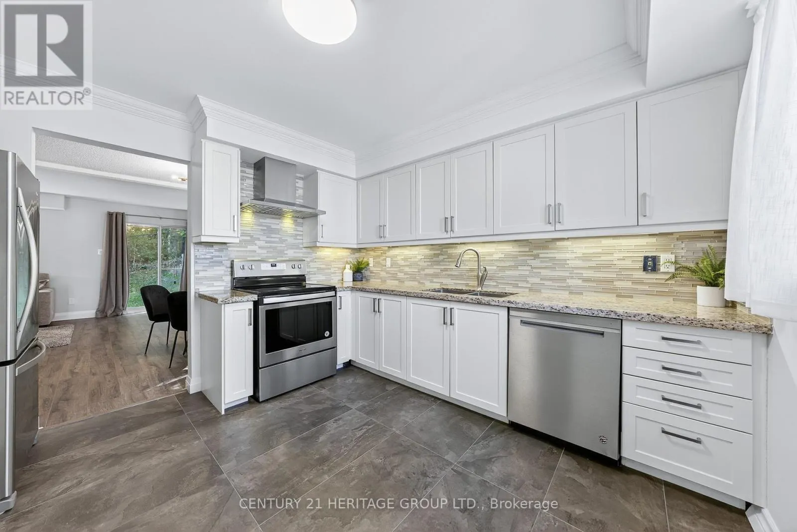 654 GIBNEY CRESCENT