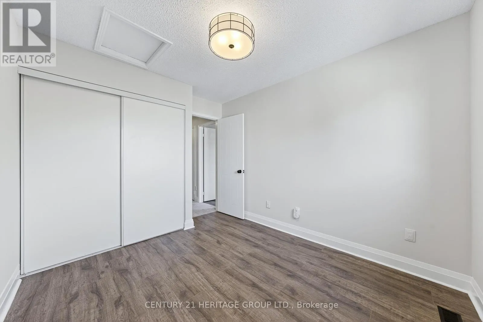 654 GIBNEY CRESCENT