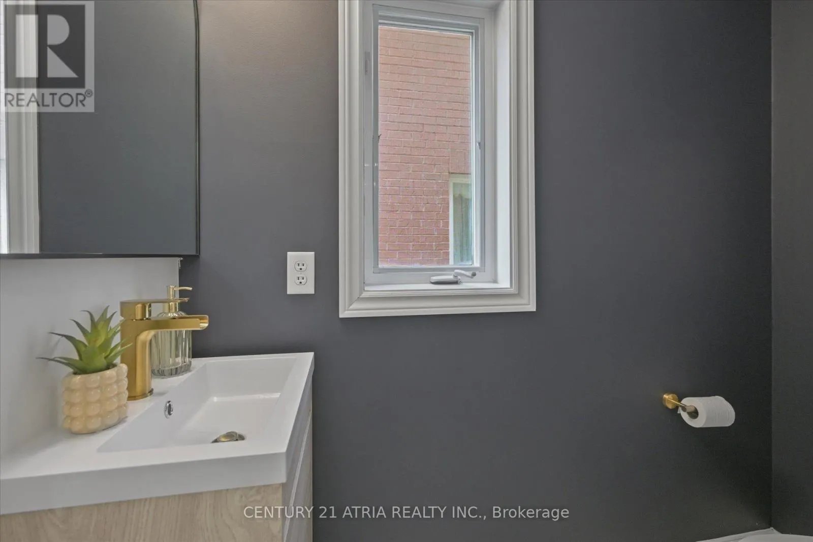 5 ANGUS GLEN BOULEVARD