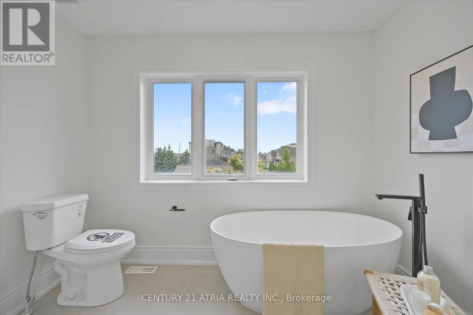 5 ANGUS GLEN BOULEVARD
