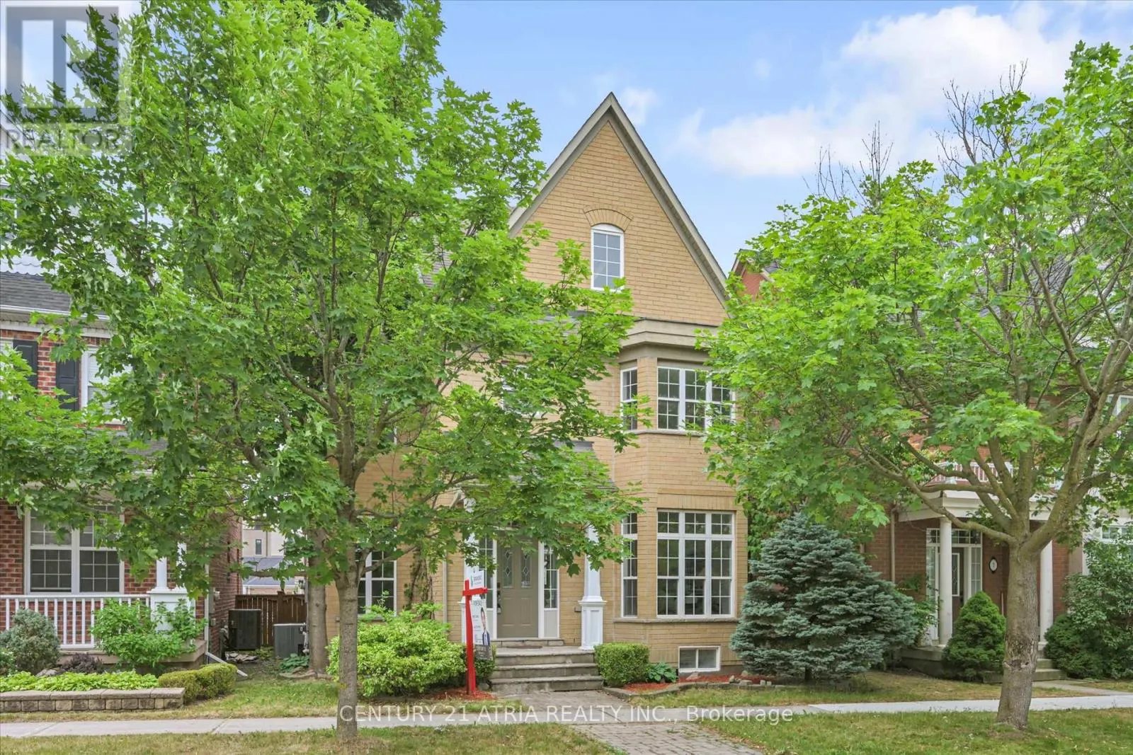 5 ANGUS GLEN BOULEVARD
