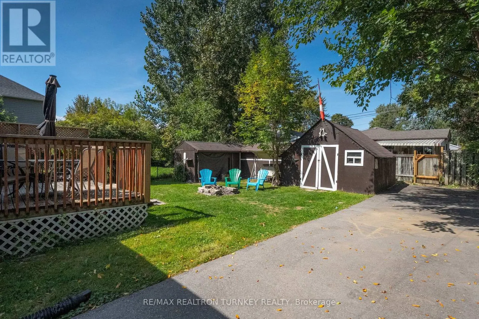 137 COOKS BAY DRIVE