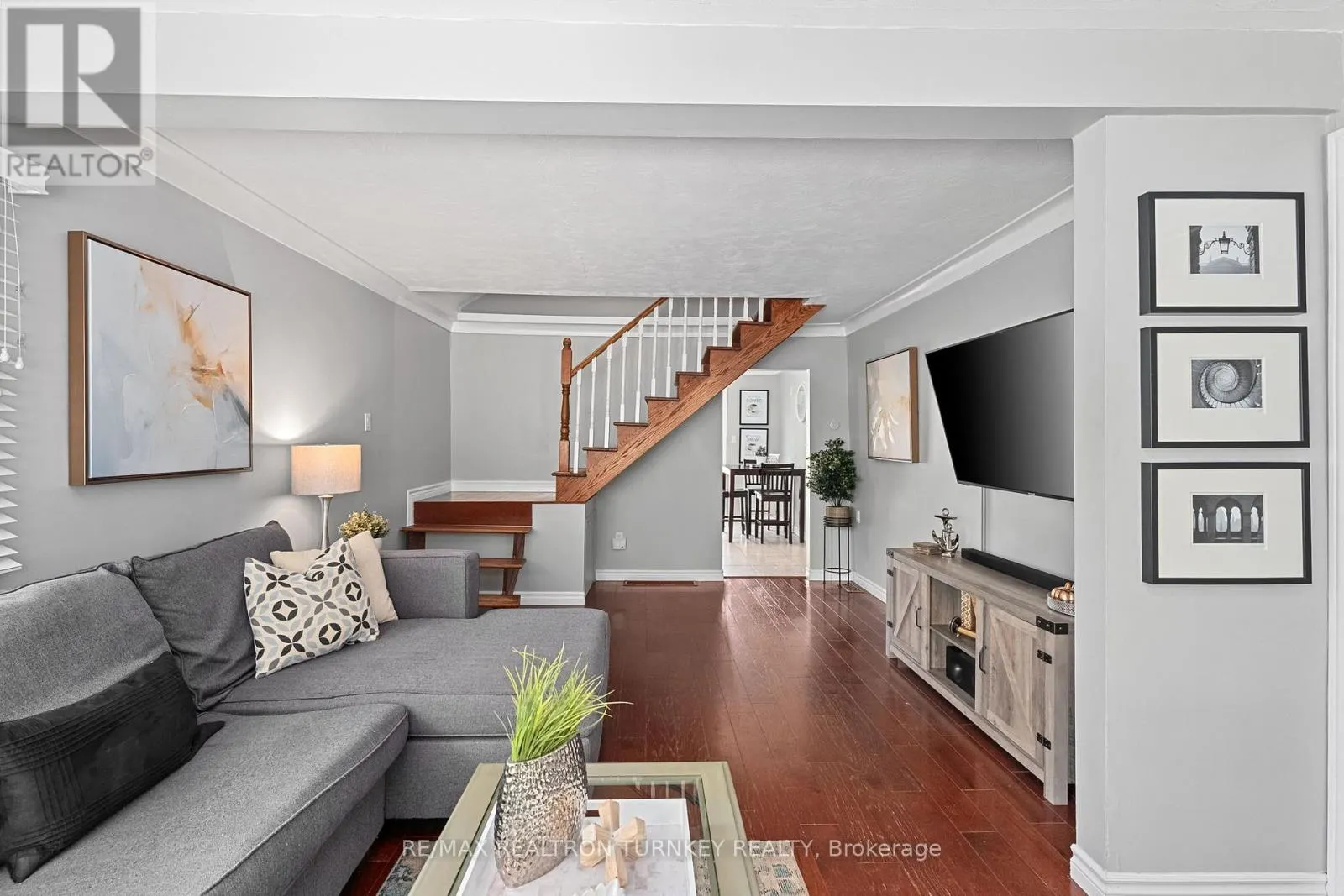 137 COOKS BAY DRIVE
