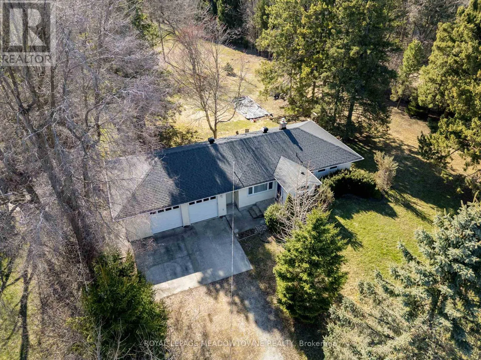208 MARTIN STREET