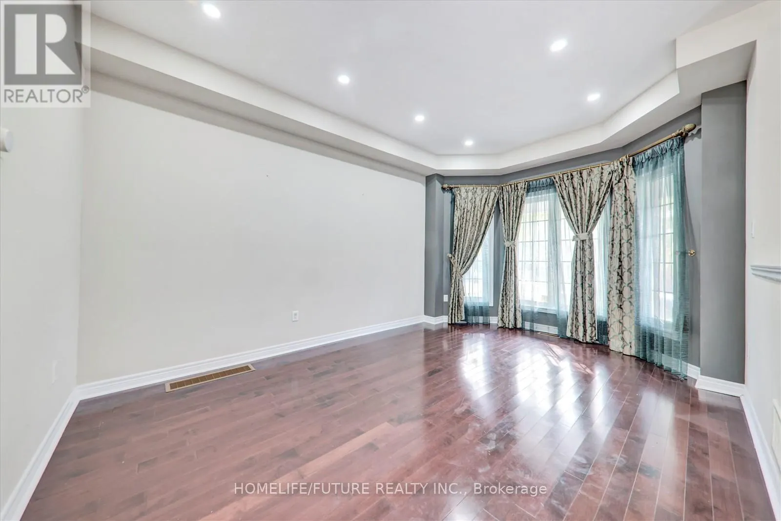 47 ALBERT ROFFEY CRESCENT