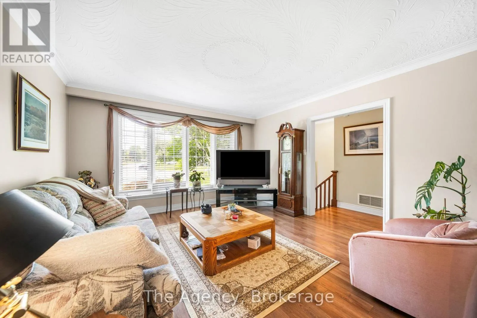 4 HAWMAN AVENUE