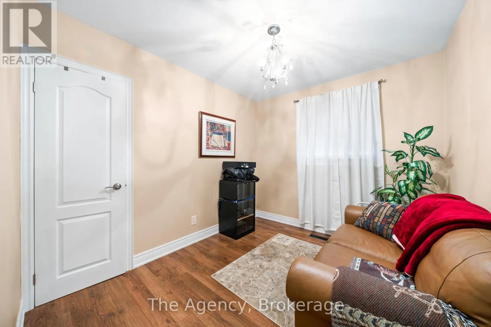 4 HAWMAN AVENUE